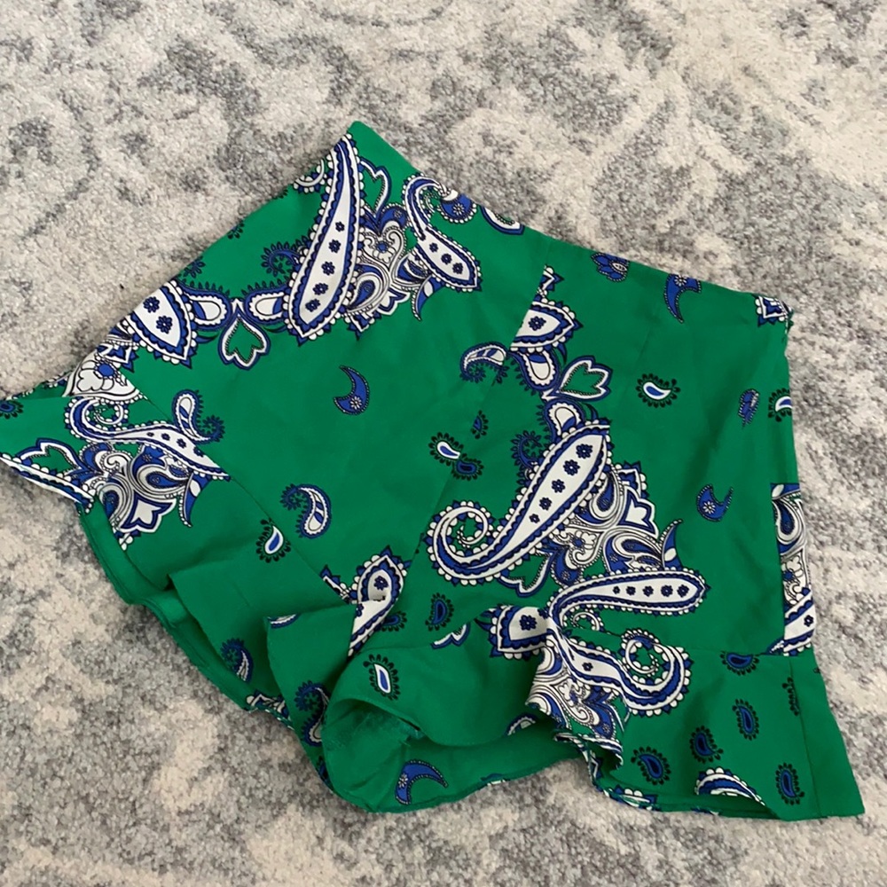 Zara Green Paisley High-Waist Shorts